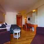 Diamond & Üdülőközpont 5*