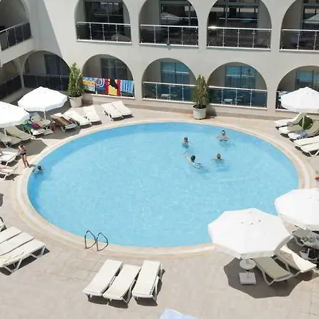 Semesteranläggning (resort) Diamond &