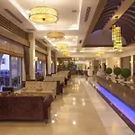Diamond & 度假村