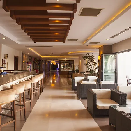 Курортный комплекс Diamond & 5*