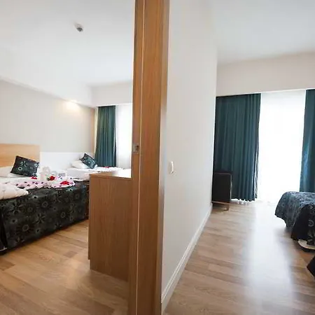 Diamond & Resort Side